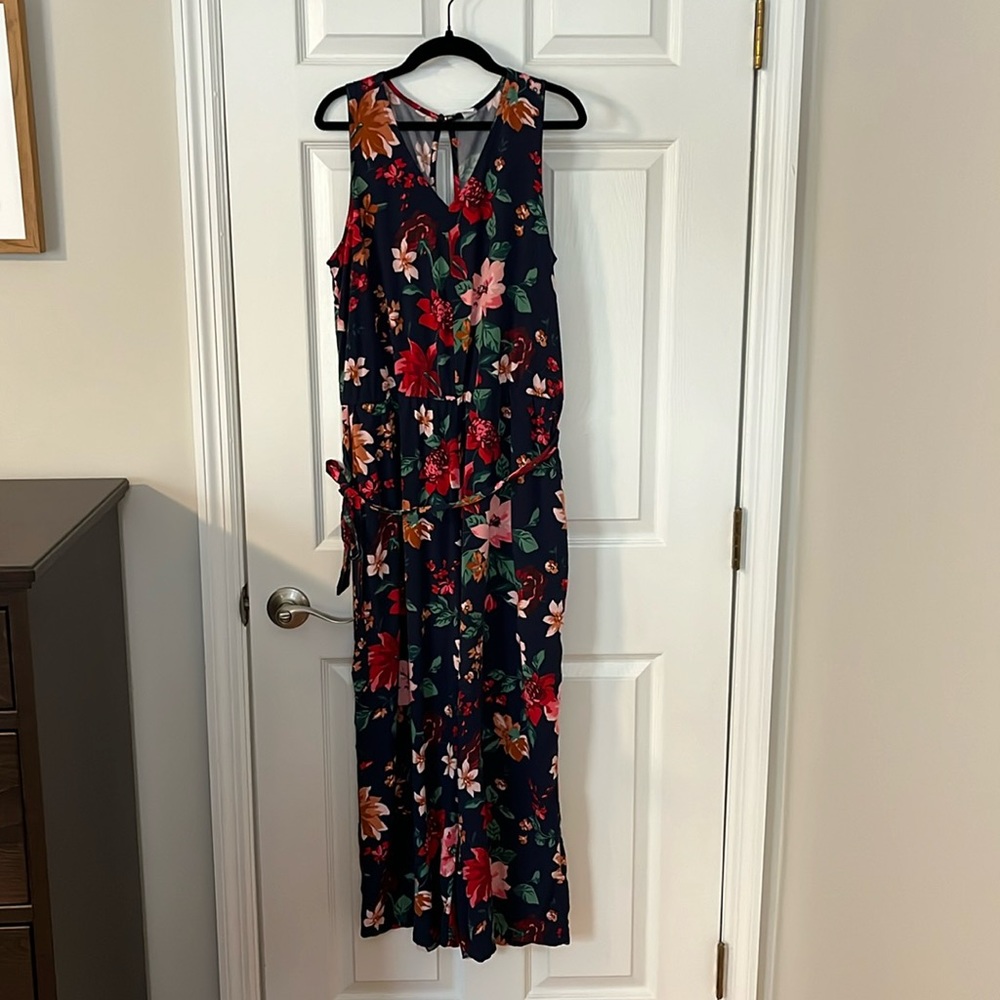 Floral Jumpsuit - Old Navy size Large